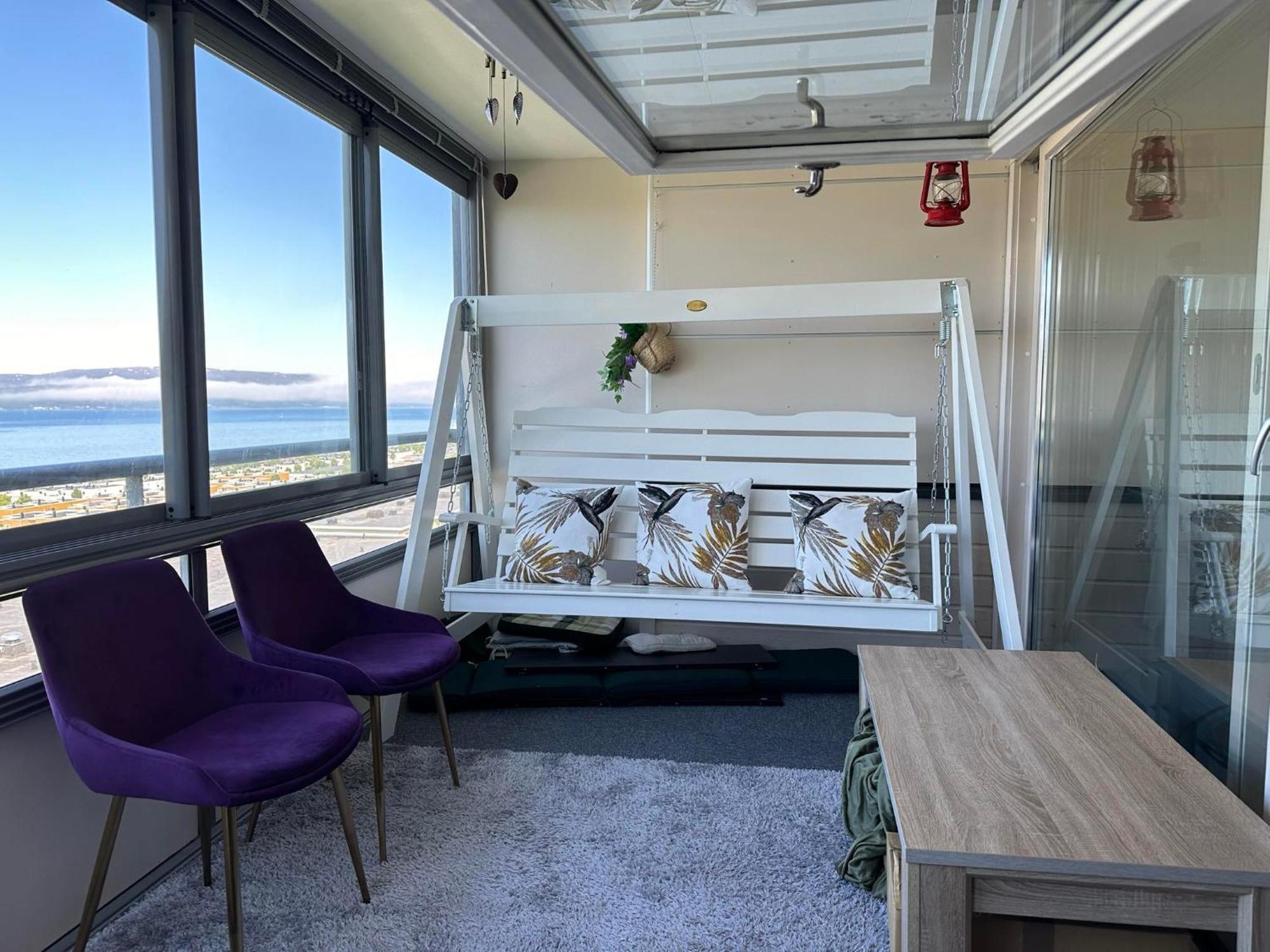 Miracle Tromso, Cozy Double Bed Private Room In A Shared Apartment With Stunning Tromso Views מראה חיצוני תמונה