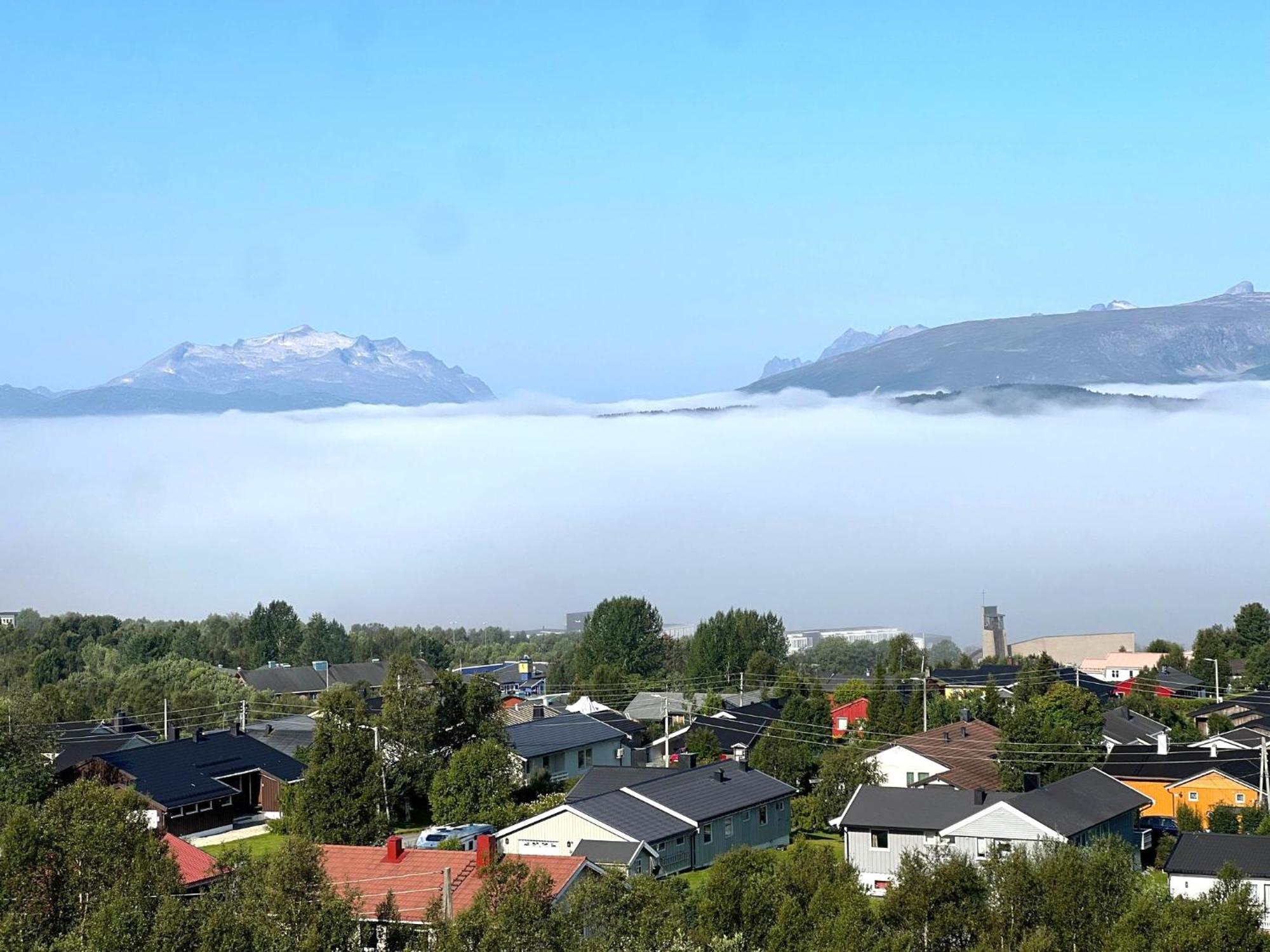 Miracle Tromso, Cozy Double Bed Private Room In A Shared Apartment With Stunning Tromso Views מראה חיצוני תמונה